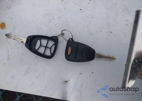 2005 Dodge Grand Caravan Sxt z USA, uszkodzony, nr VIN 2D8GP44L25R241921